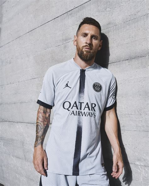 psg new away kit.